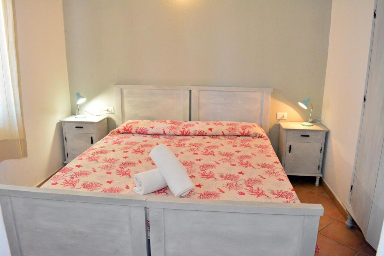 La Contessa Aparthotel Santa Teresa Gallura Exteriör bild