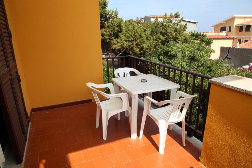 La Contessa Aparthotel Santa Teresa Gallura Exteriör bild