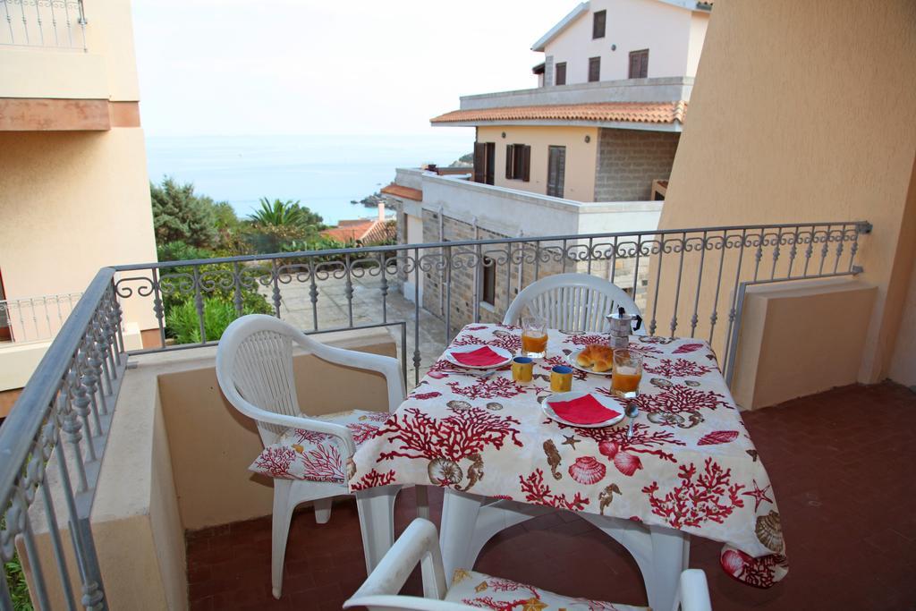 La Contessa Aparthotel Santa Teresa Gallura Exteriör bild